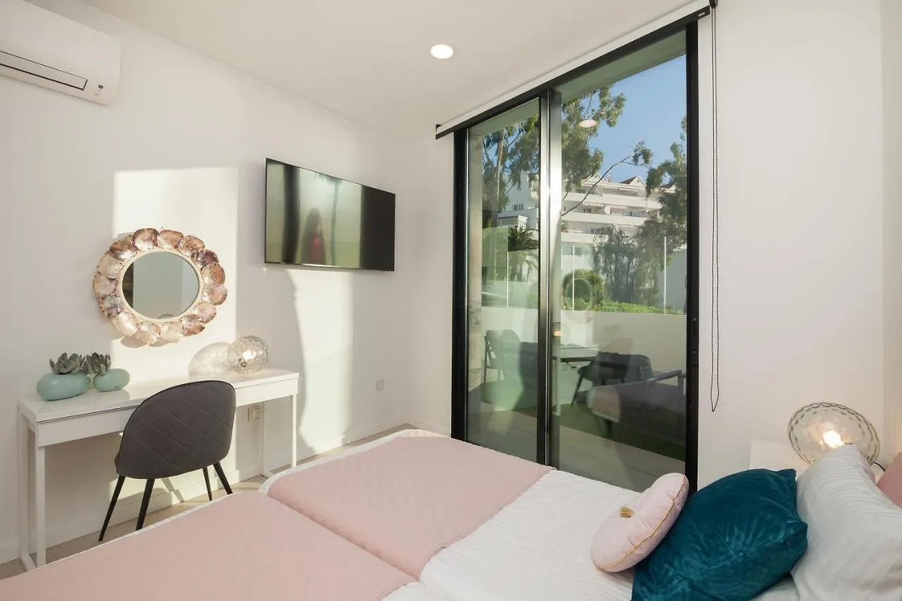 200M² New Villa B With Private, Heated Pool And Amazing Ocean View. Costa Adeje  0*, Costa Adeje (Tenerife) Spanien